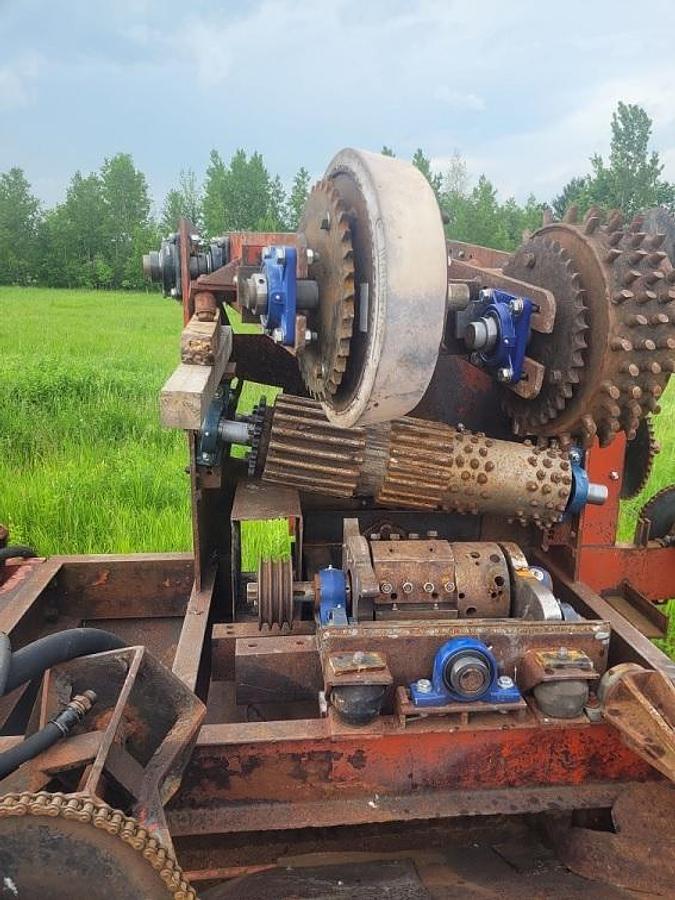 Used Morbark C-24 Post and Pole Peeler