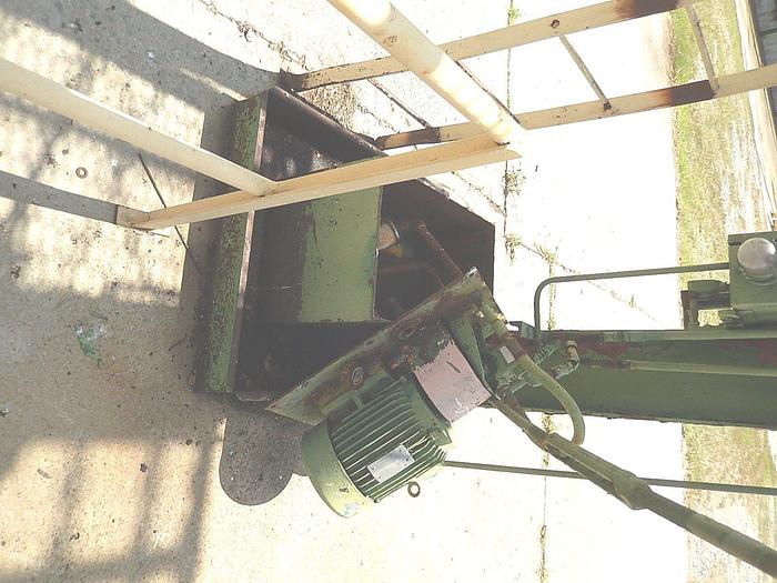 Used PEERLESS 30 Unit Bin