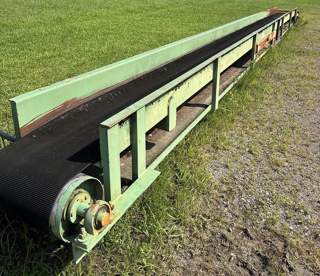 Used Belted Outfeed Conveyor with Magnetic Roll, 5 HP, @230?460V, 3 Phase
