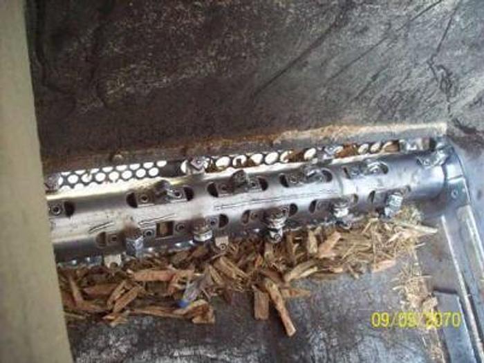 Used MONTGOMERY Hopper Style Grinder – low speed