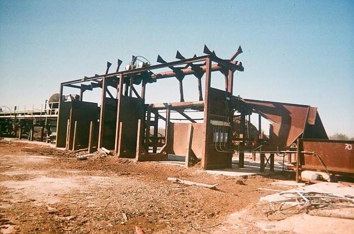 Used Log Merchandiser System