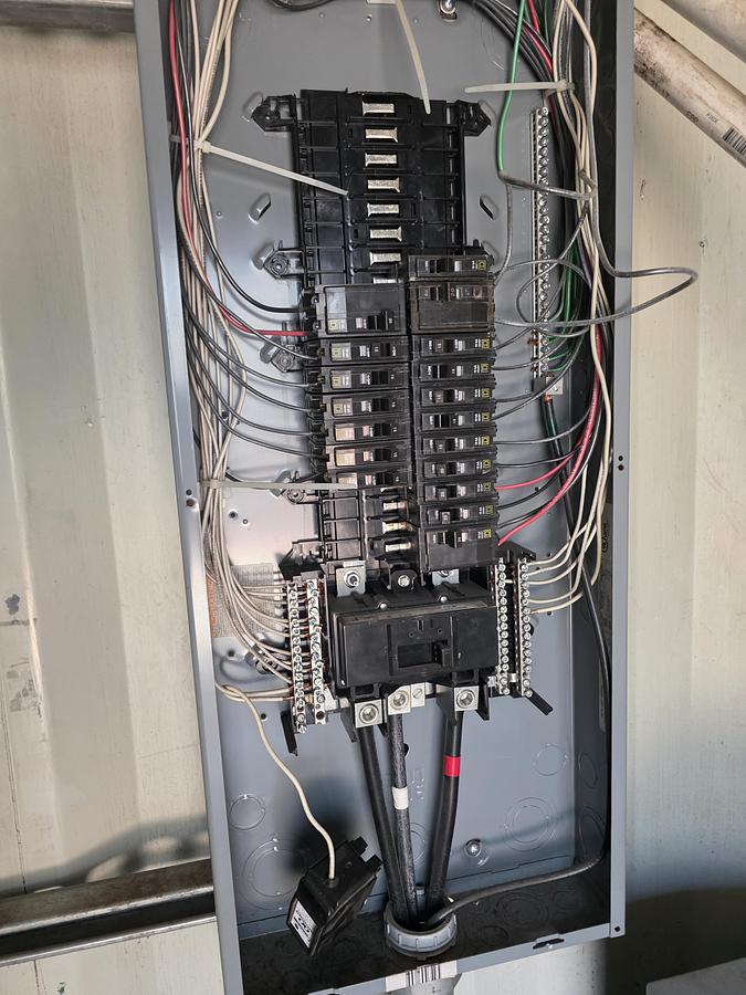 Used Square D 20 Amp Single Phase Distribution Panel