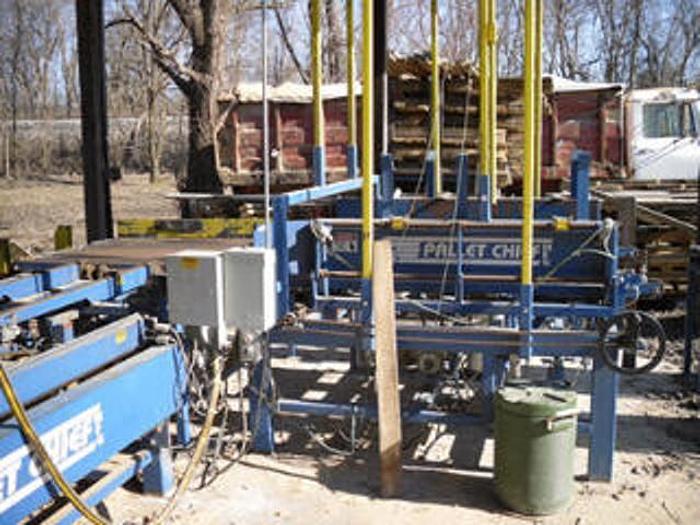 Used Pallet Chief III with Stacker