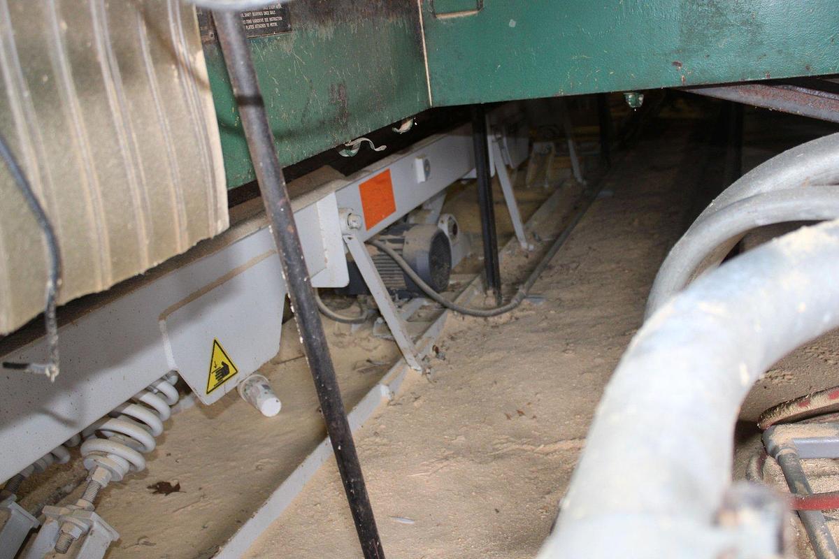 Used Vecoplan Horizontal Grinder VTH150