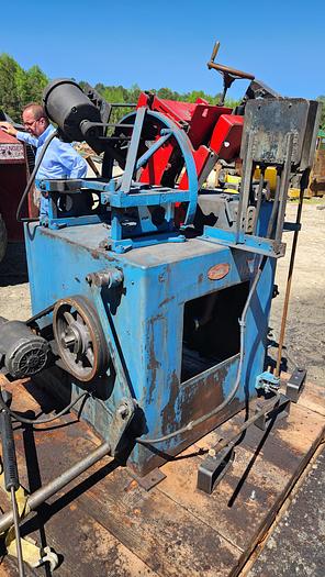 Used ARMSTRONG #4 RH Bandsaw Sharpener