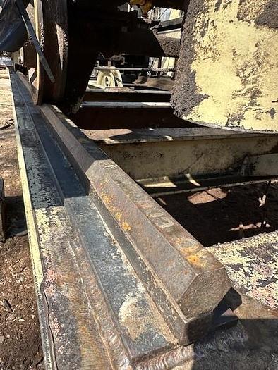 Used 2005 Hurdle Light Heavyweight 2 HB Sawmill with Log Deck And Meadows B Edger