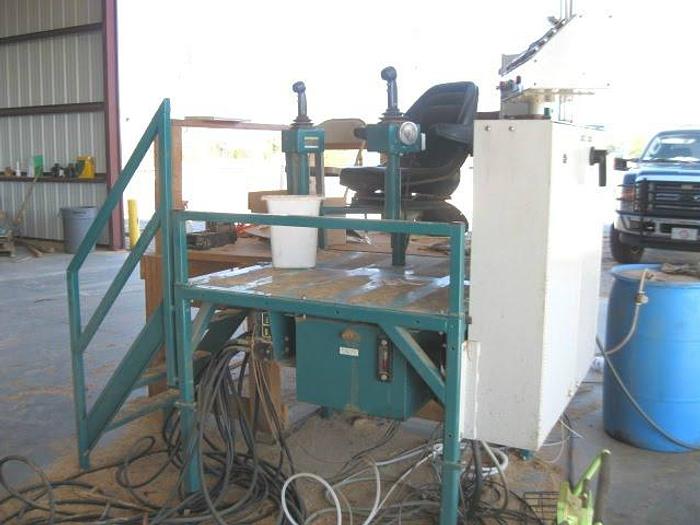 Used WOODMIZER LT300 Sawmill