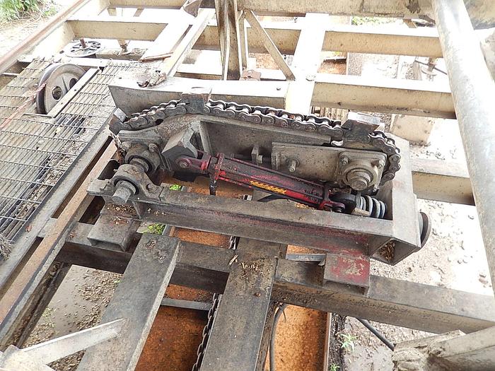 Used HURDLE Sawmill