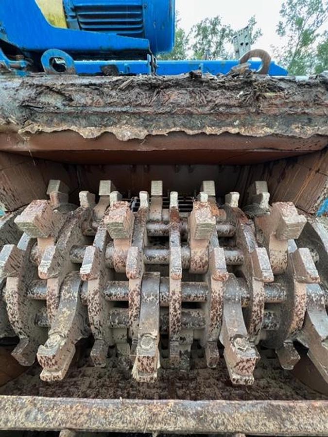 Used WEST SALEM Stationary Pallet Grinding System