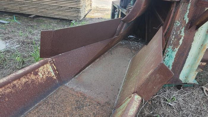 Used Precision Vibrating Conveyor 60 feet long x 18″