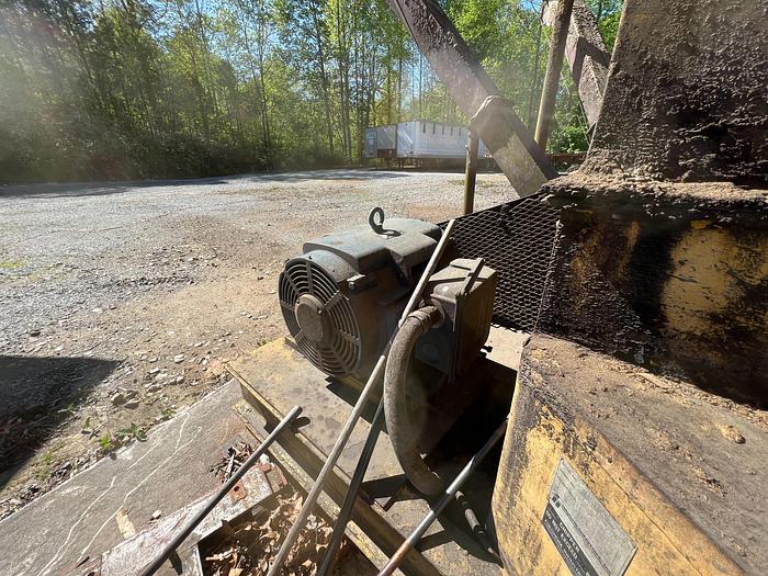 Used Fulghum 60” 6 knife Chipper Model 60-6KHFVD.   200 HP HFTD