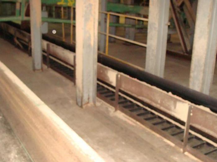 Used 117′ Drag Chain Conveyor