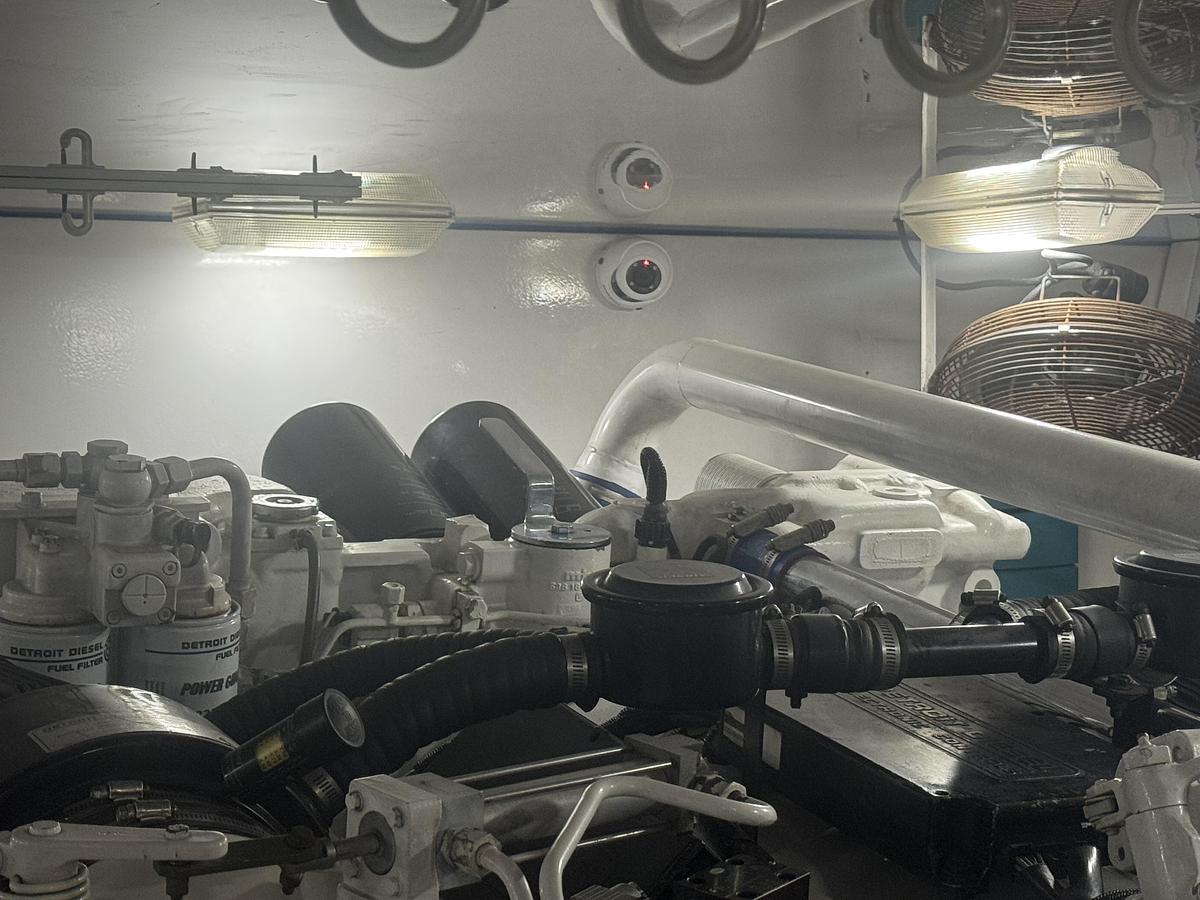 Used 2002 Viking 61 Enclosed Bridge