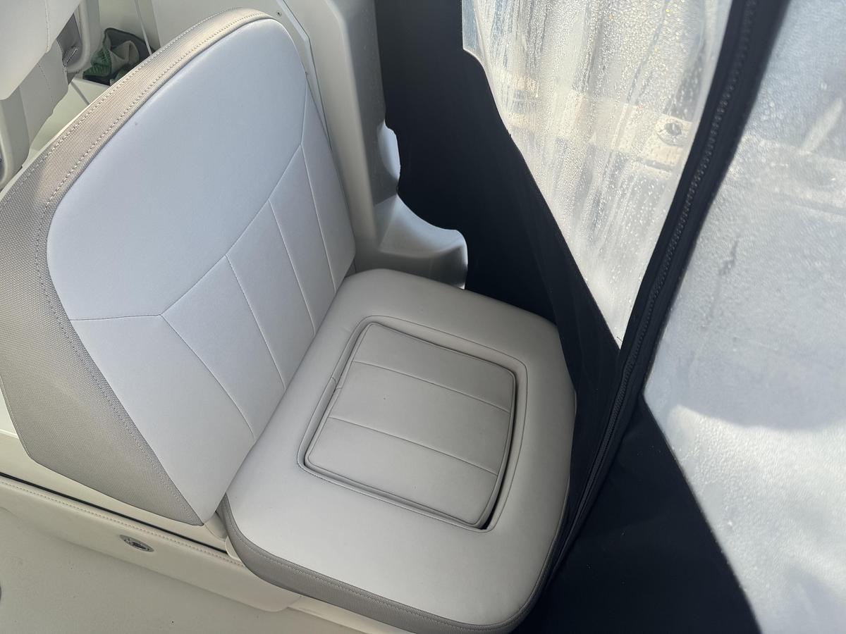 Used 2021 Parker 2501 XLD