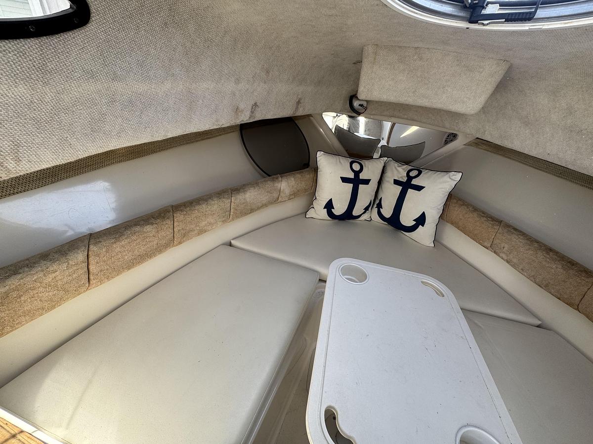 Used 2004 Seaswirl Striper 2601