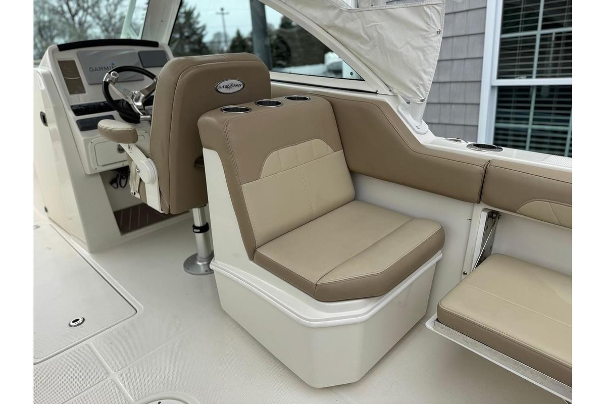 Used 2019 Sailfish 245 DC