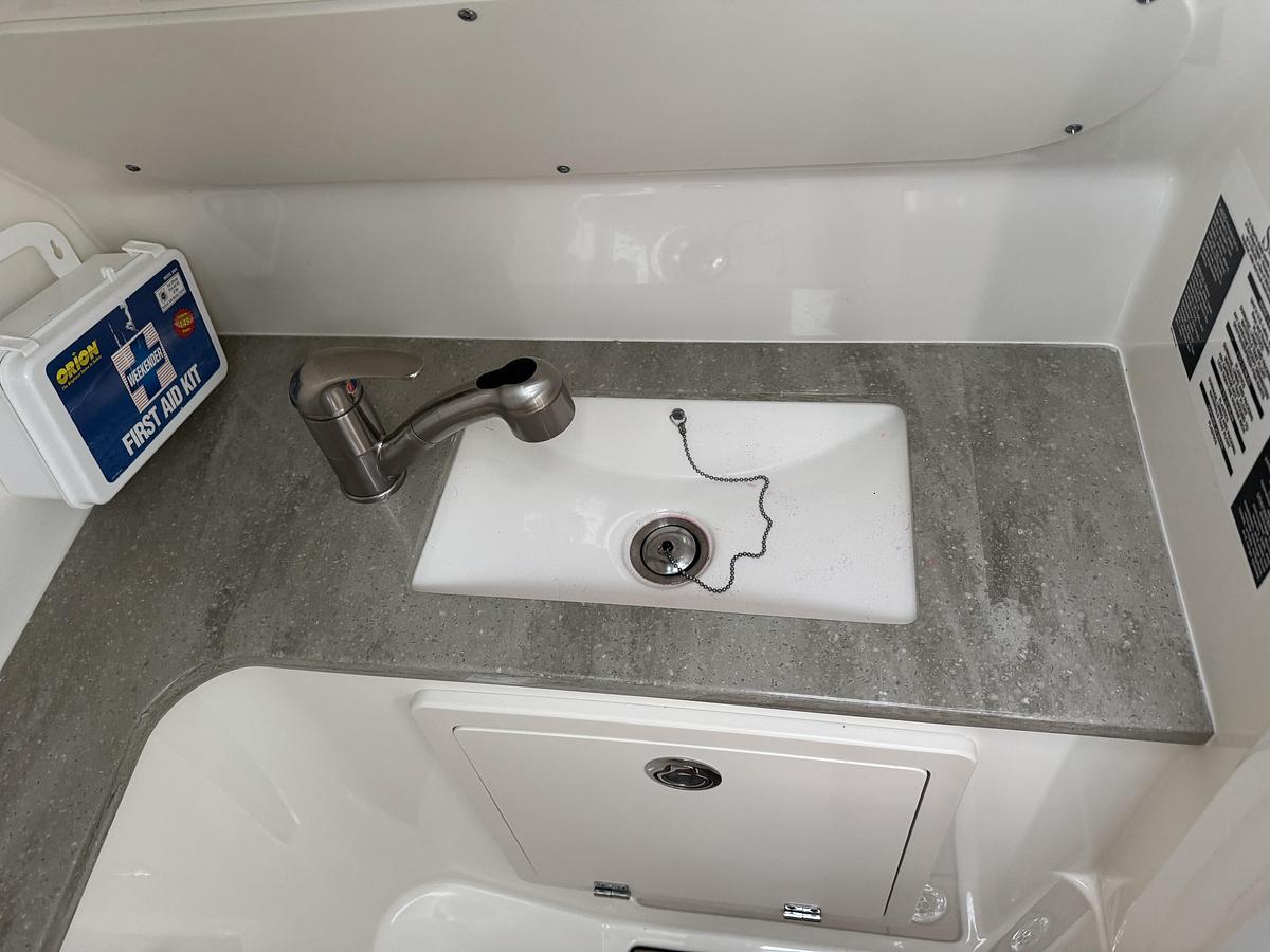 Used 2020 Boston Whaler 320 Vantage