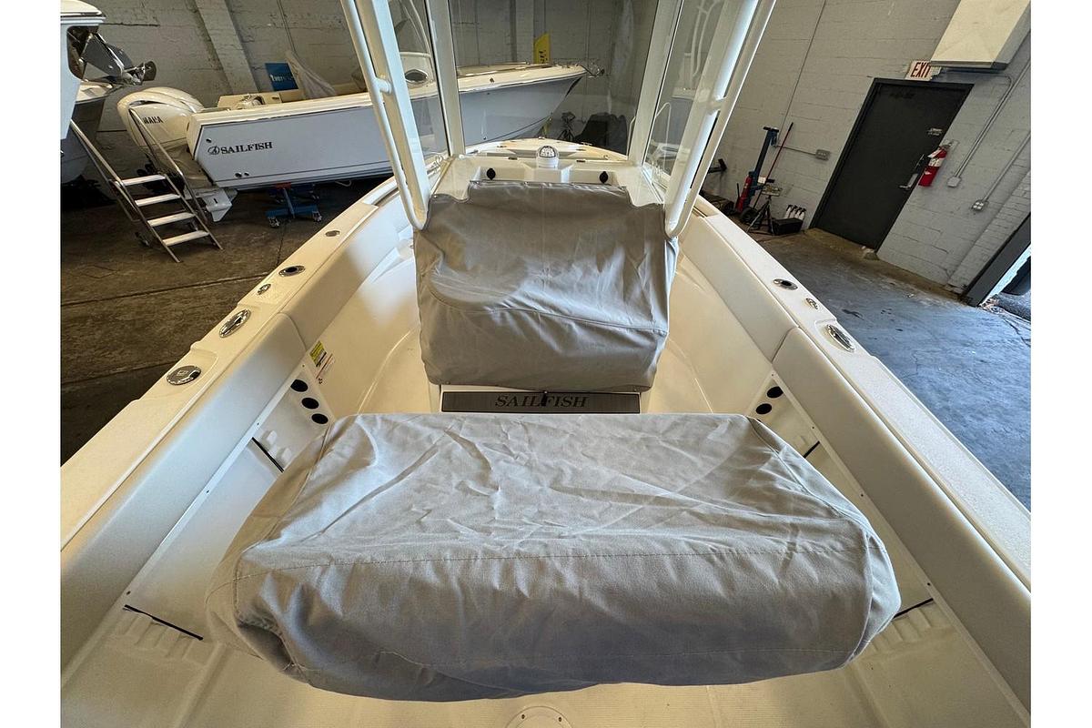 2025 Sailfish 232 CC