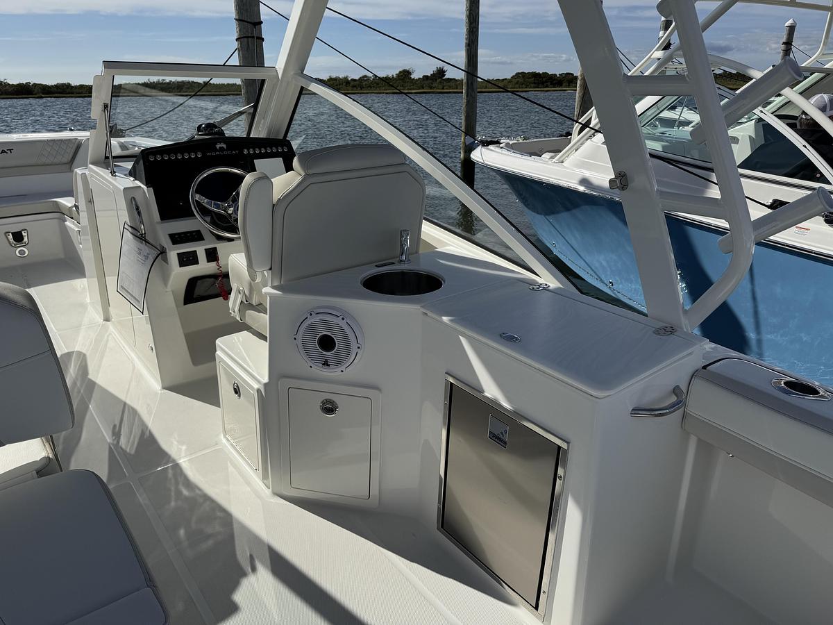 2026 World Cat 280DC-X