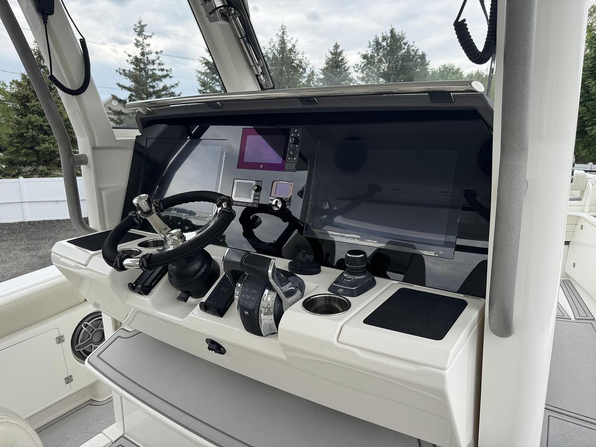 Used 2020 Solace 345 CC