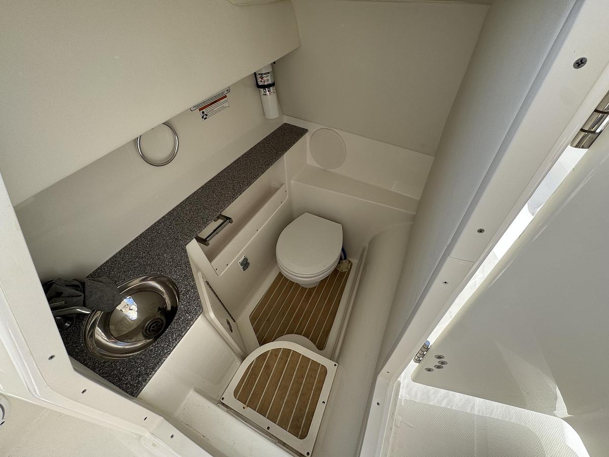 Used 2020 World Cat 280 DC-X