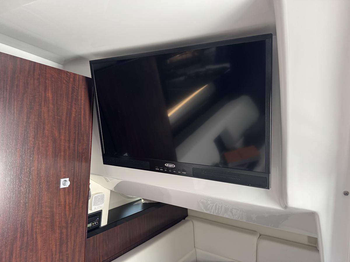 Used 2018 Monterey 355 Sport Yacht