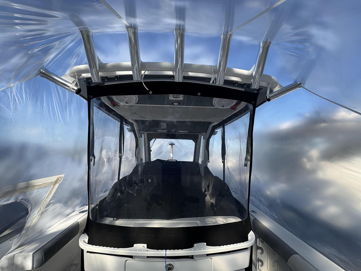 Used 2019 Everglades 295 Center Console