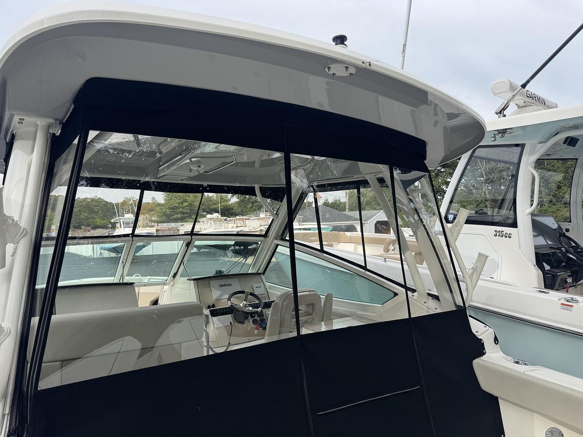 Used 2023 Boston Whaler 280 Vantage