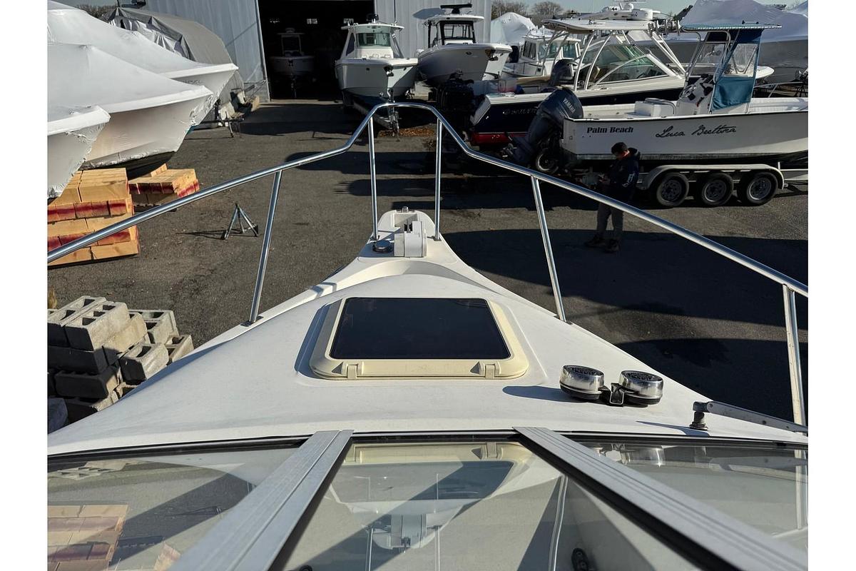 Used 1998 Cobia 220 Walkaround