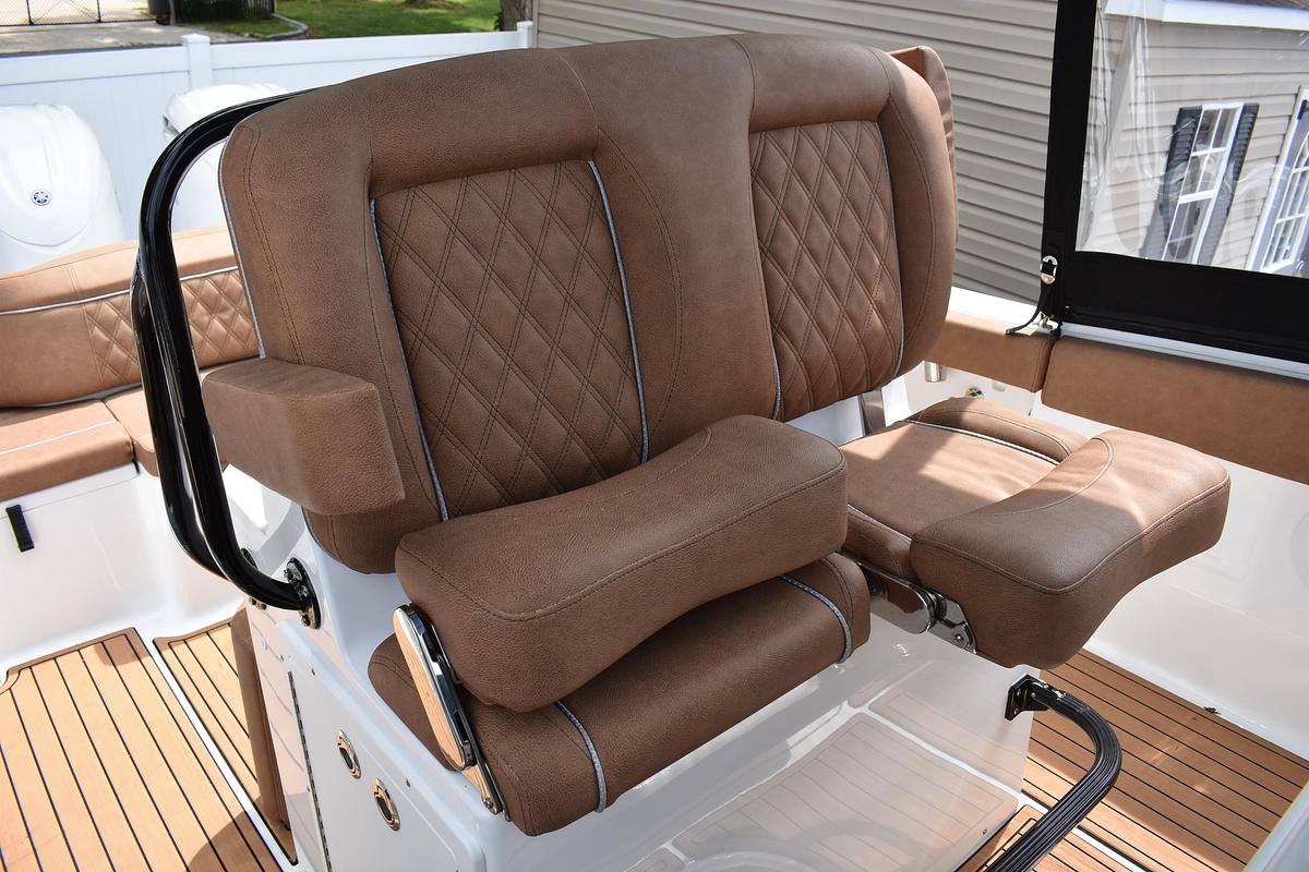 Used 2025 Sea Hunt Ultra 265SE