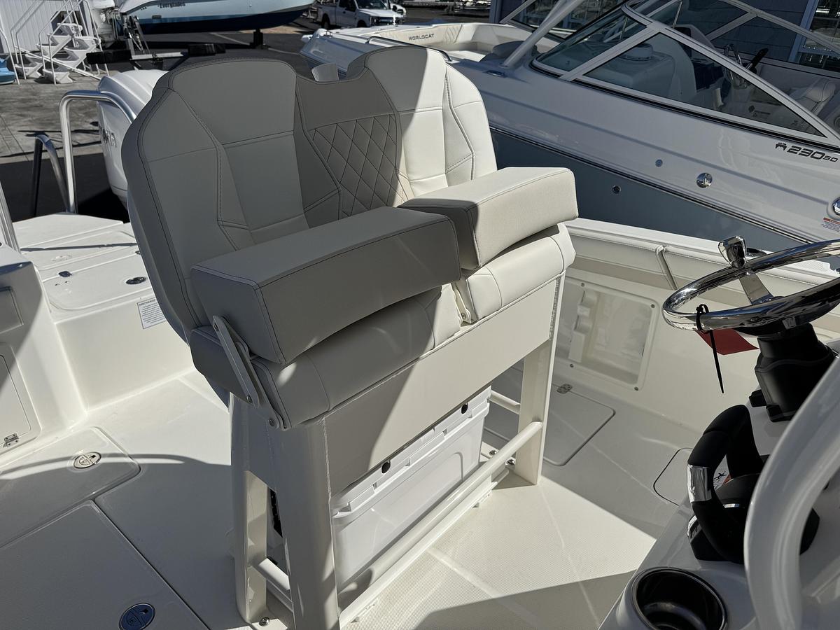 2026 World Cat 235 TE