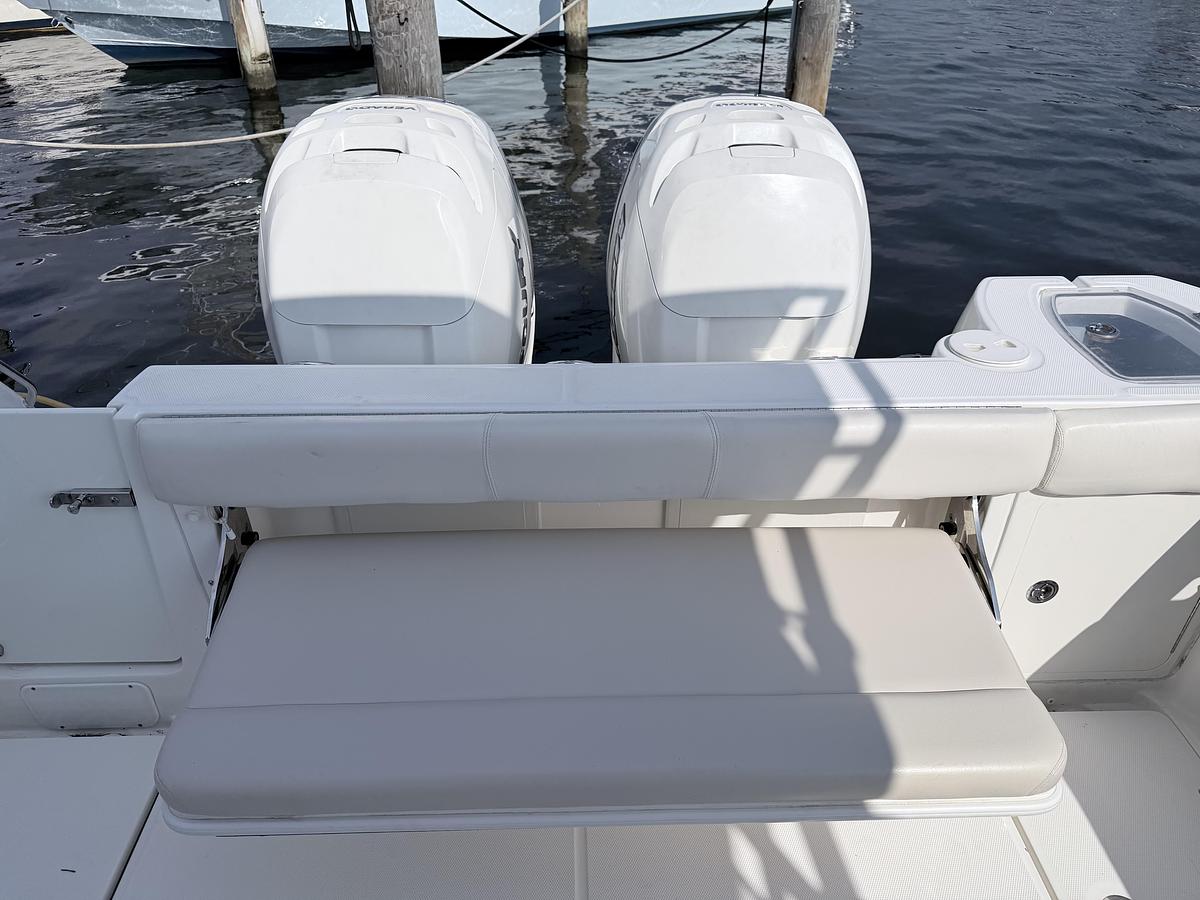Used 2017 Boston Whaler 315 Conquest