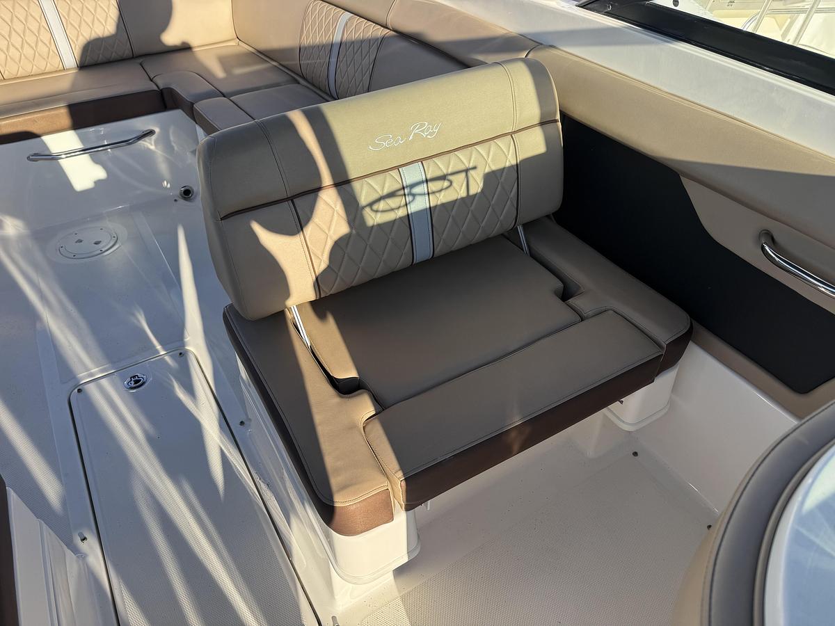 Used 2016 Sea Ray 270SDX