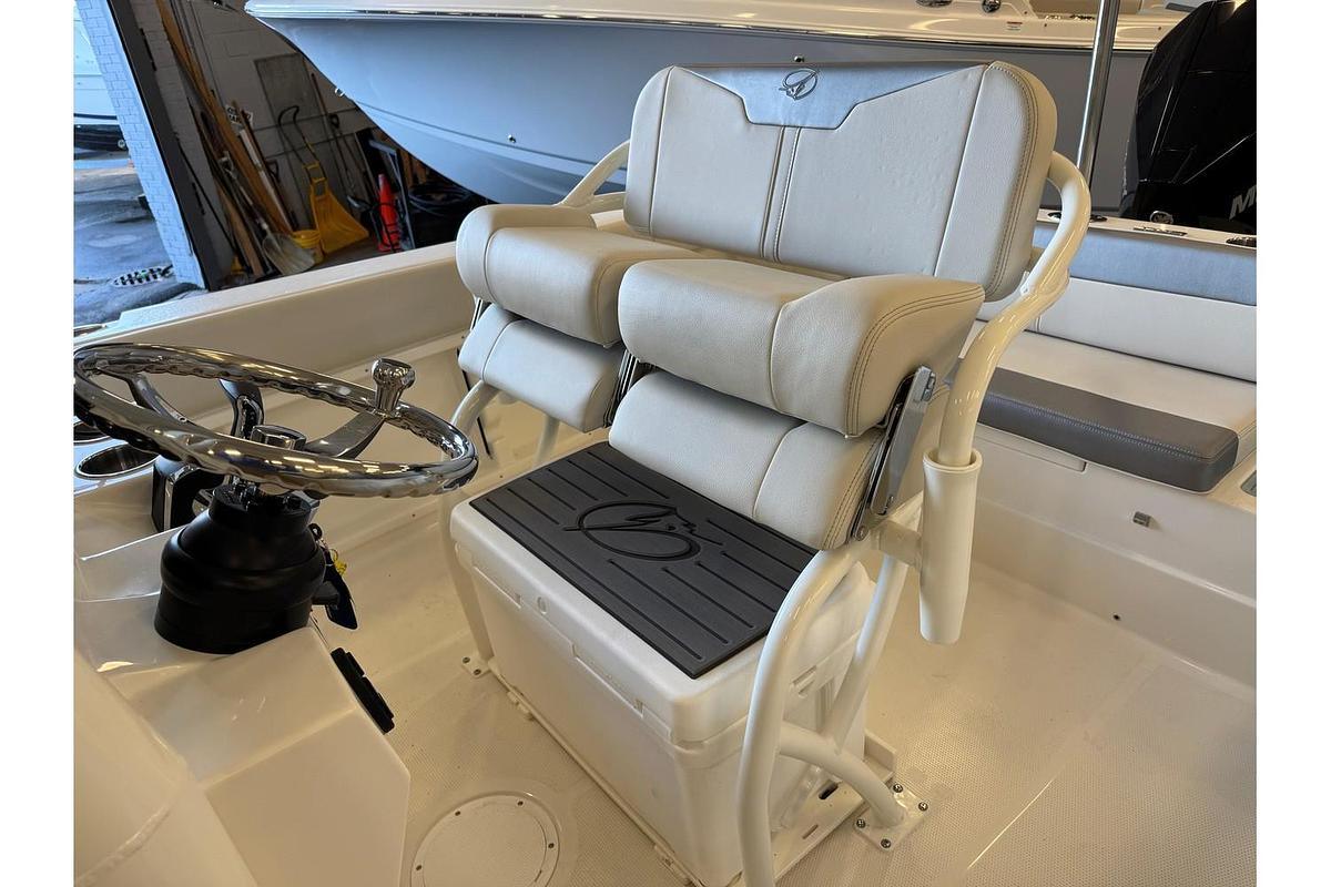 2025 Sailfish 232 CC