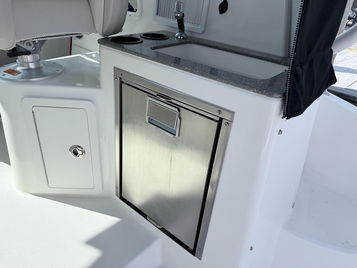 Used 2017 Boston Whaler 315 Conquest
