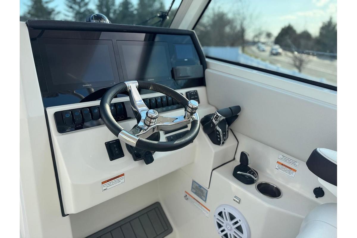 2024 Sailfish 276 DC