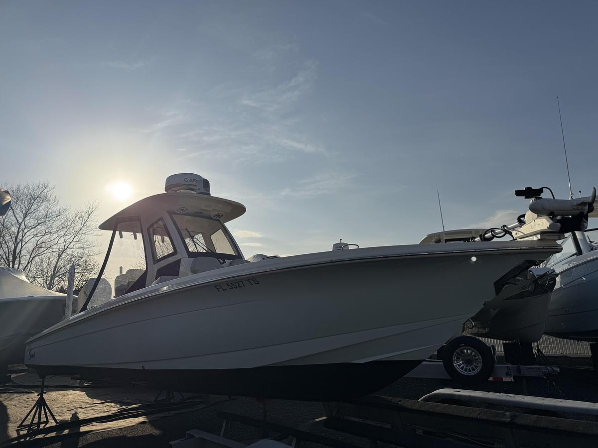 Used 2024 Scout 281 xss Carbon