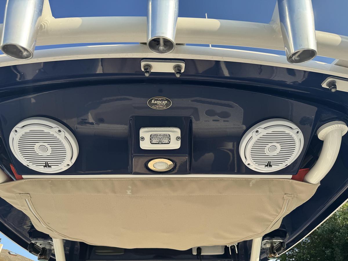 Used 2016 Everglades 255cc