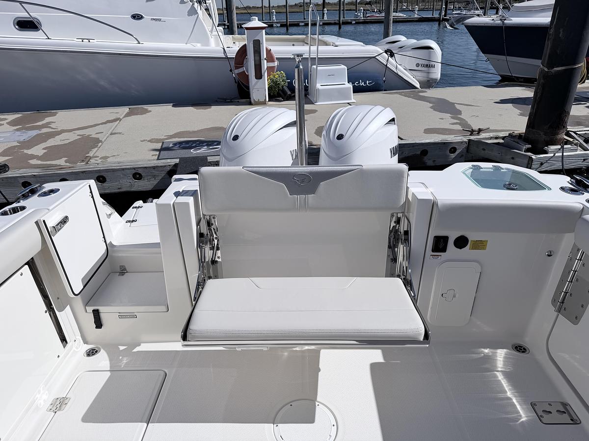 2027 Sailfish 276 DC