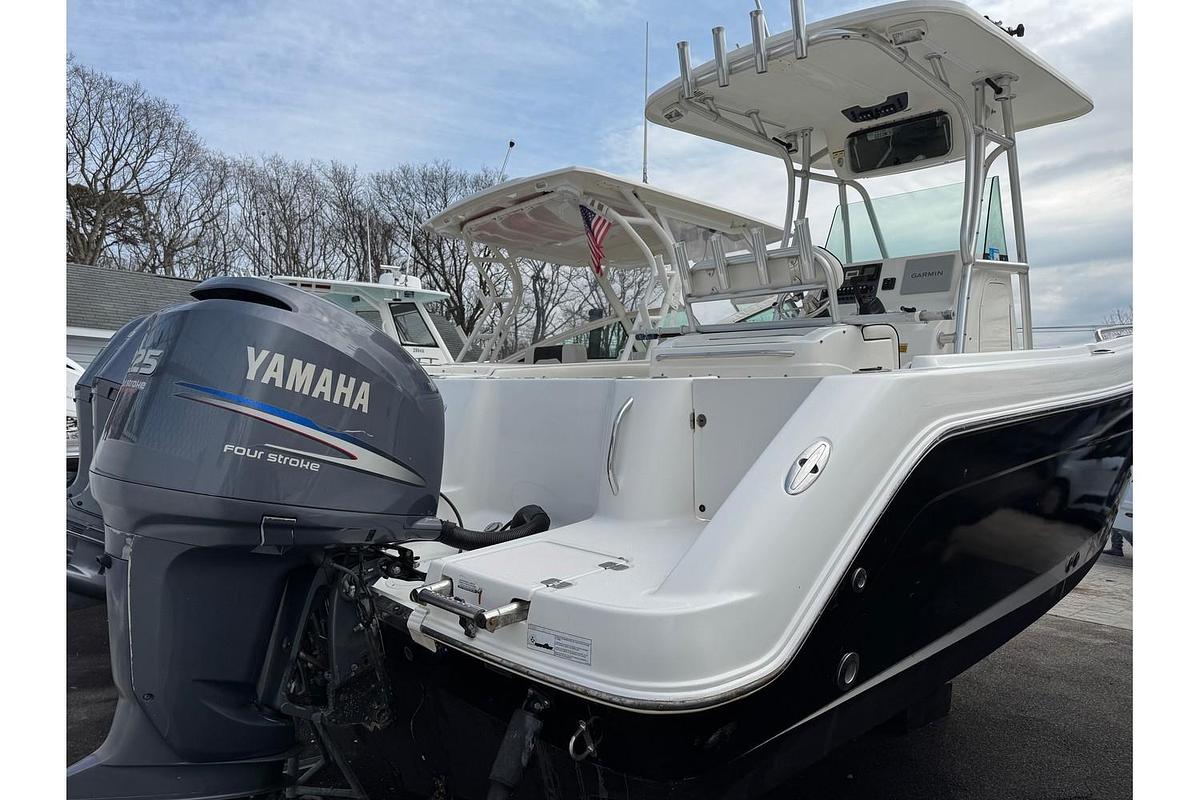 Used 2007 Robalo R220 Center Console
