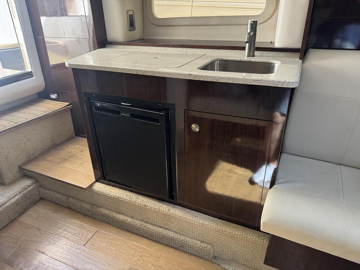 Used 2016 Sea Ray Sundancer 310