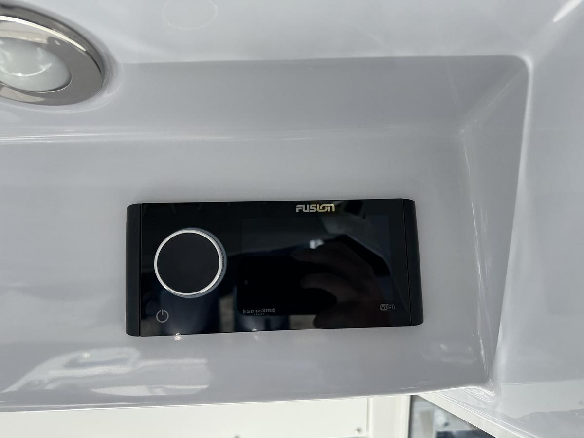 Used 2021 Everglades 295 Center Console