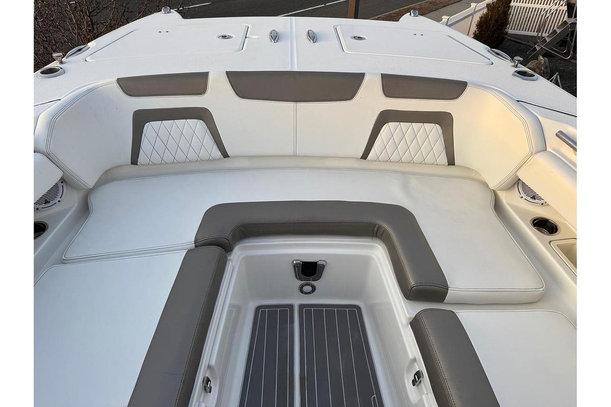 Used 2023 World Cat 280 DC-X