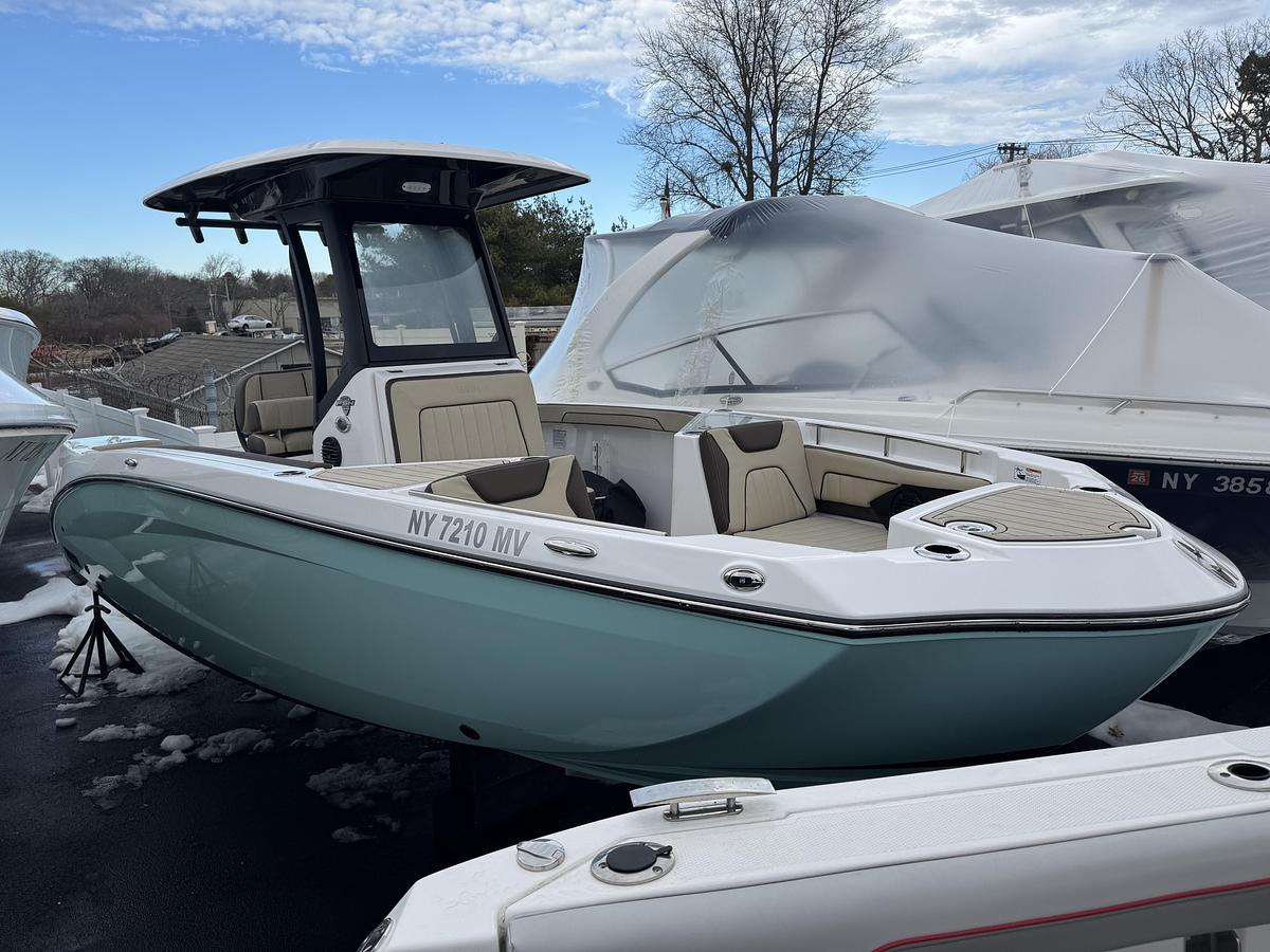 Used 2026 Yamaha Boats 255 FSH Sport H