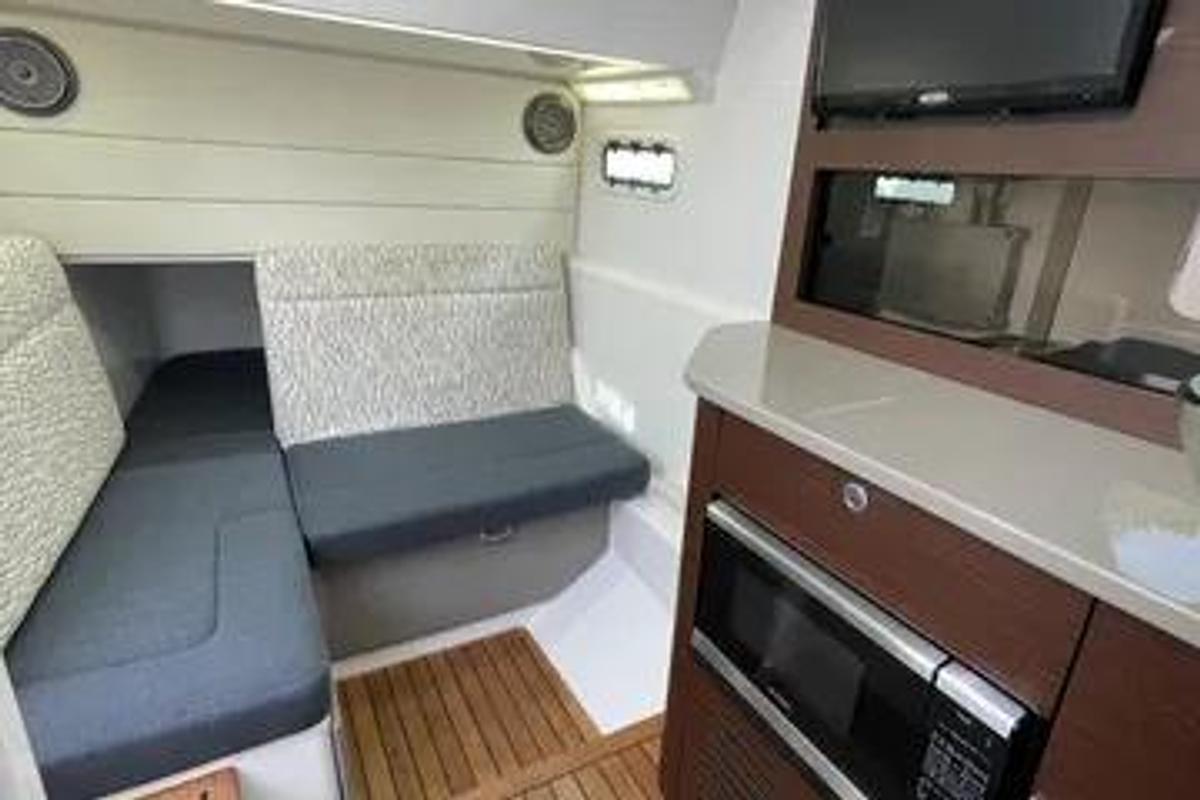 Used 2019 Everglades 435 Center Console