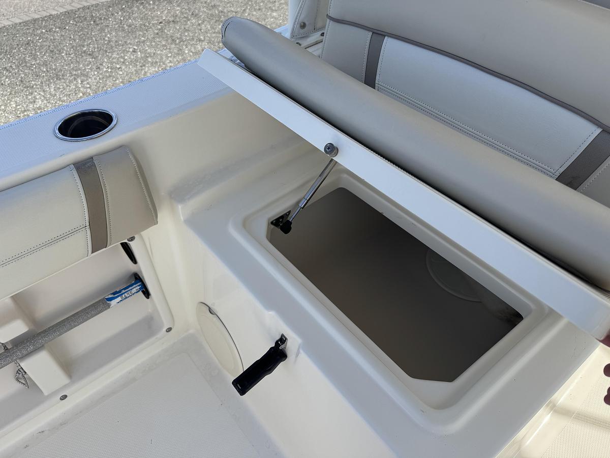 Used 2016 World Cat 255DC