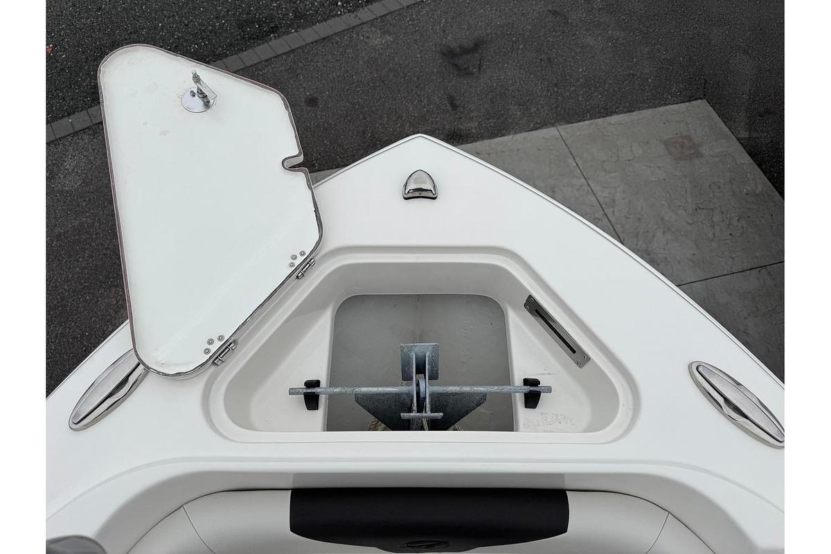 Used 2024 Sailfish 220 CC