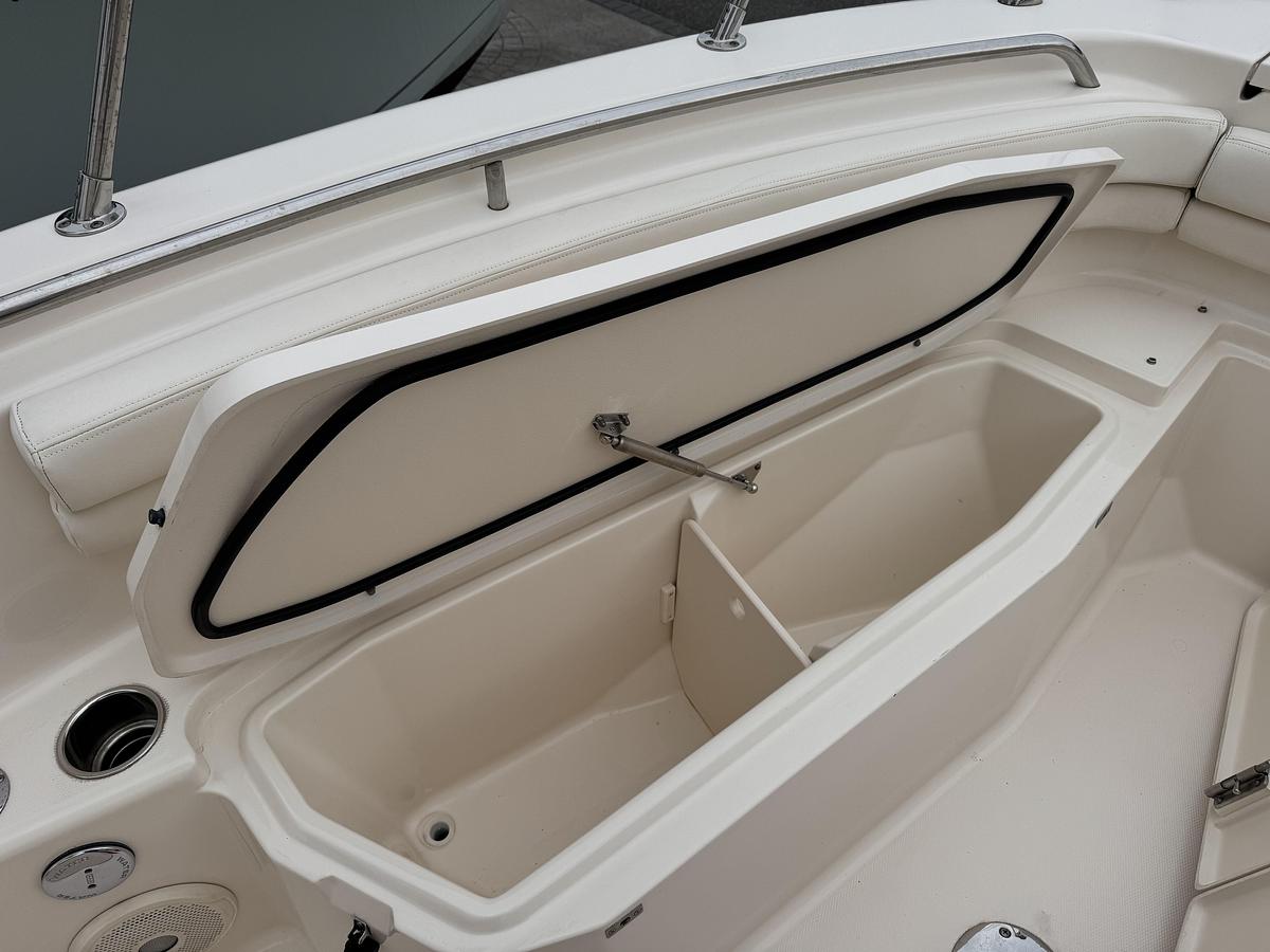 Used 2016 Grady-White 257 Advance CC