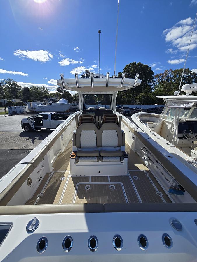 Used 2024 Everglades 315CC