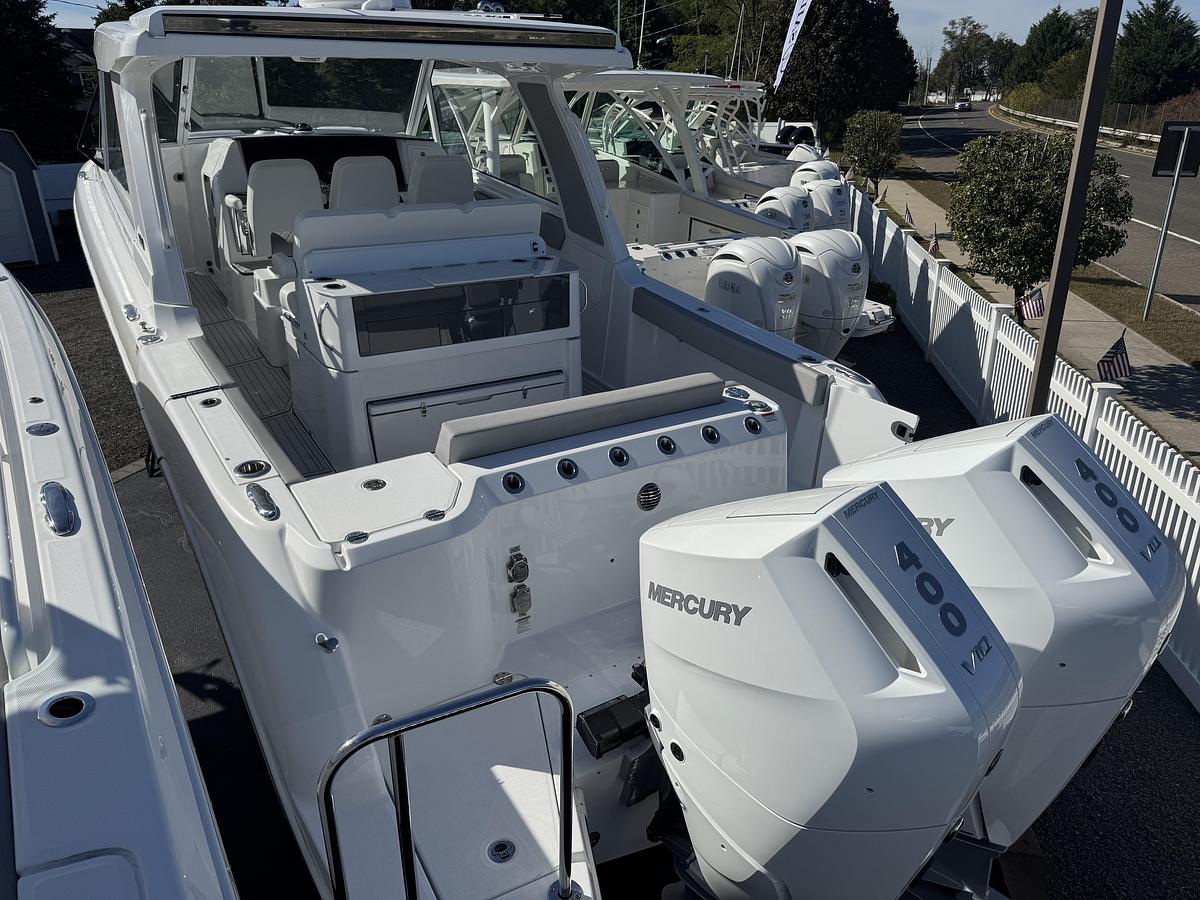 2026 Everglades 367CX